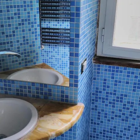 In San Lorenzo Pensión